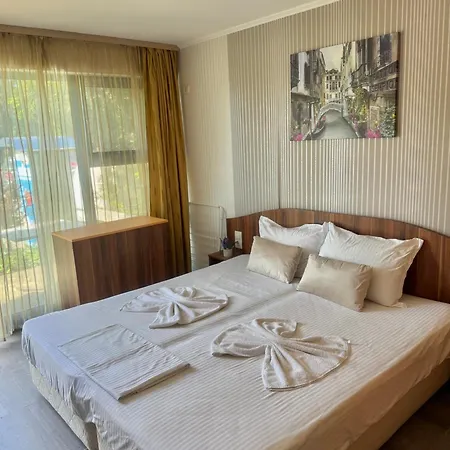 иглика апарт Апартамент *