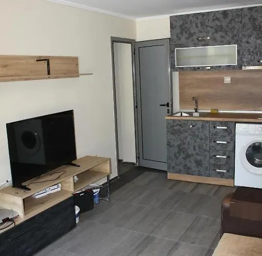 иглика апарт 内塞伯尔